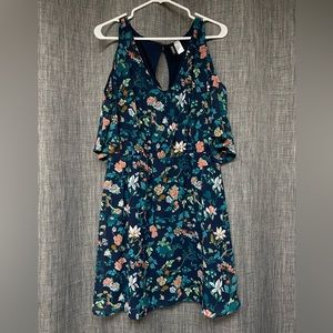 H&M Divided ‘Floral Cold Shoulder V-Neck Dress in Navy and Green’ Size US 14